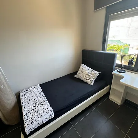 Elite Seaview With Free Parking Apartament